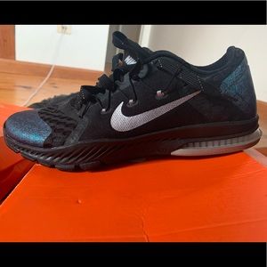 Best 25+ Deals for Mens Nike Zoom Train Complete | Poshmark